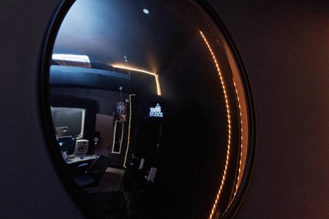 Convex mirror reflecting the control room